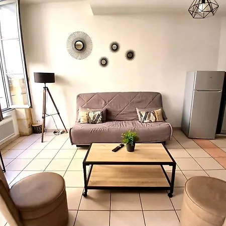 Grand T2 En Plein Centre Avec Parking Gratuit Daire